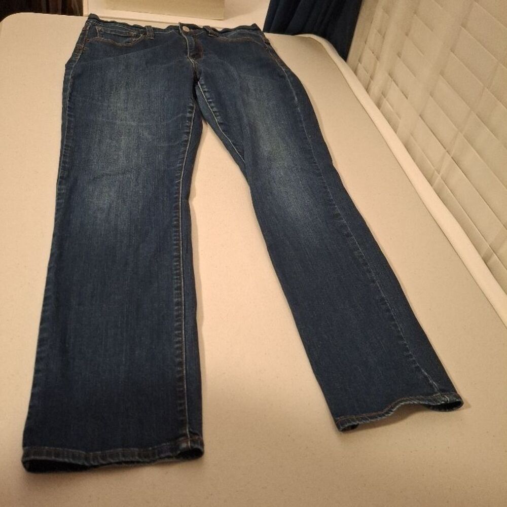 Lucky‎ Brand Size 10/30 Blue Denim Ankle Length Casual Sofia Straight Leg Jeans